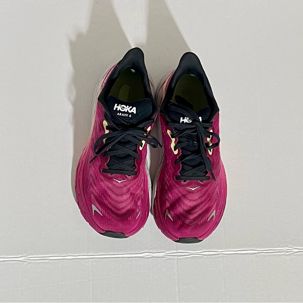 HOKA Arahi 6 Running Shoes - Picture 6 of 12